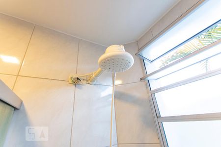 Banheiro Social  de apartamento para alugar com 2 quartos, 49m² em Vila Angélica, Jundiaí