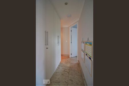 Apartamento para alugar com 150m², 3 quartos e 4 vagasCorredor