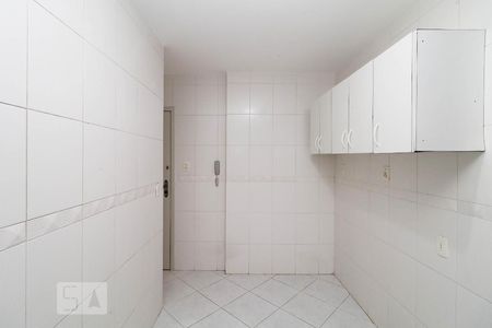 Apartamento à venda com 74m², 3 quartos e 1 vagaCozinha.