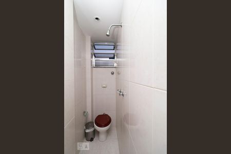 Apartamento à venda com 74m², 3 quartos e 1 vagaBanheiro de Serviço.