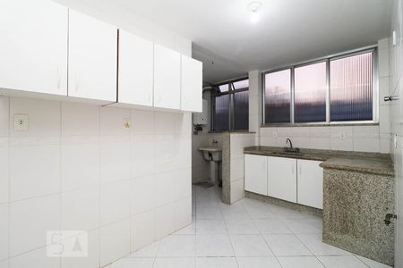 Apartamento à venda com 74m², 3 quartos e 1 vagaCozinha.