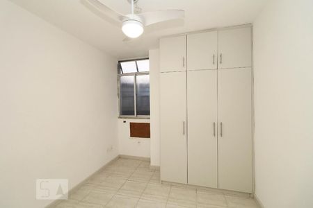 Apartamento à venda com 74m², 3 quartos e 1 vagaQuarto 3.