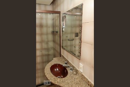 Banheiro de apartamento à venda com 2 quartos, 80m² em Méier, Rio de Janeiro