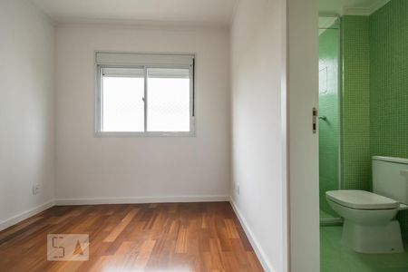 Apartamento à venda com 135m², 3 quartos e 2 vagasSuíte 2
