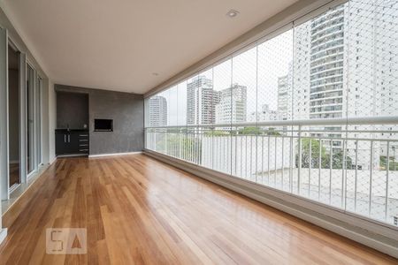 Varanda de apartamento à venda com 3 quartos, 135m² em Santo Amaro, São Paulo