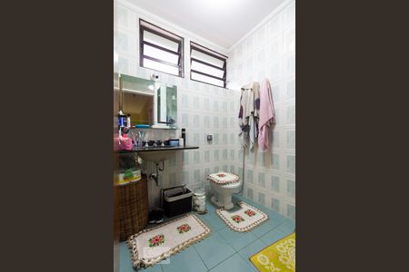 Casa à venda com 146m², 3 quartos e 2 vagasBanheiro social