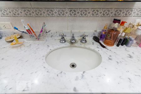 Casa à venda com 146m², 3 quartos e 2 vagasSuíte - Quarto 2