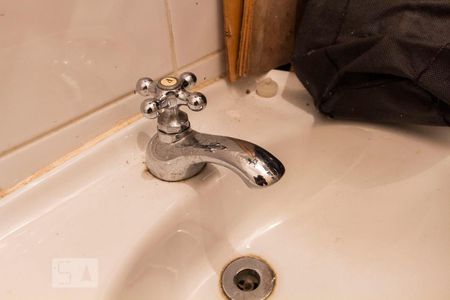 Casa à venda com 146m², 3 quartos e 2 vagasBanheiro de serviço