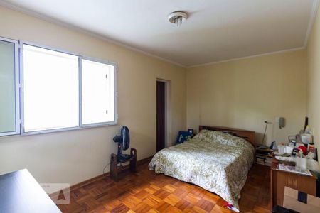 Casa à venda com 146m², 3 quartos e 2 vagasQuarto 2 - Suíte