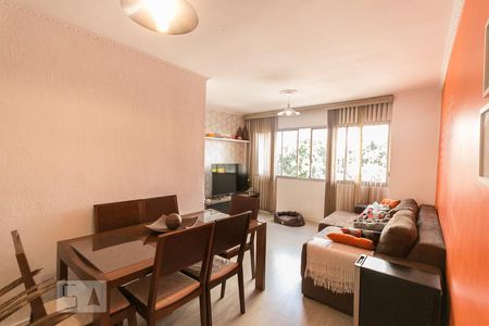 Sala  de apartamento à venda com 2 quartos, 66m² em Vila das Mercês, São Paulo