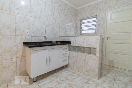 Cozinha de casa para alugar com 1 quarto, 35m² em Vila Ema, São Paulo