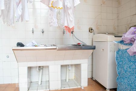 Casa para alugar com 100m², 2 quartos e 1 vagaÁREA DE SERVIÇO