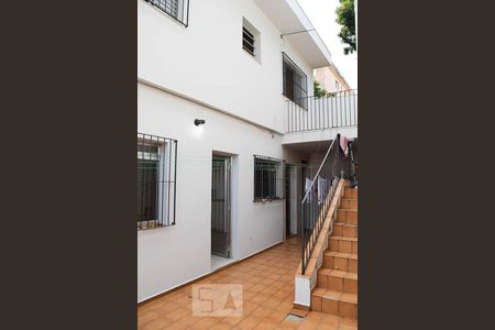 Casa para alugar com 100m², 2 quartos e 1 vagaFACHADA