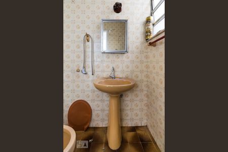 Apartamento para alugar com 72m², 2 quartos e 1 vaga Apartamento para alugar com 72m², 2 quartos e 1 vagaBanheiro