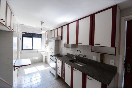 Cozinha de apartamento à venda com 3 quartos, 110m² em Barra da Tijuca, Rio de Janeiro