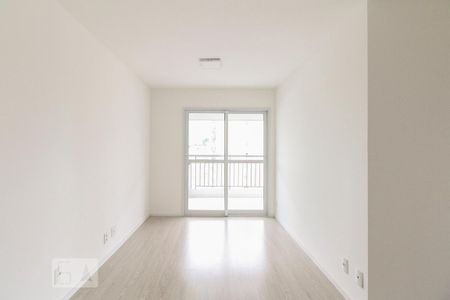 Sala  de apartamento para alugar com 3 quartos, 76m² em Vila Carrão, São Paulo