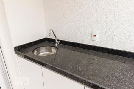 Detalhe sacada gourmet  de apartamento para alugar com 3 quartos, 76m² em Vila Carrão, São Paulo
