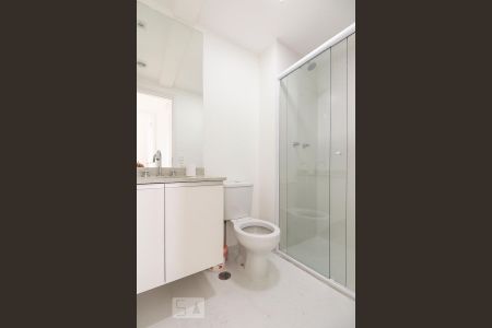 Banheiro  de apartamento para alugar com 3 quartos, 76m² em Vila Carrão, São Paulo