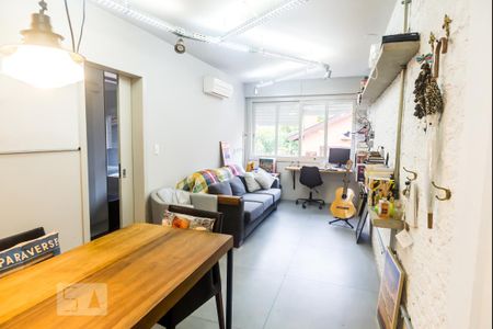 Sala de apartamento à venda com 1 quarto, 47m² em Petrópolis, Porto Alegre