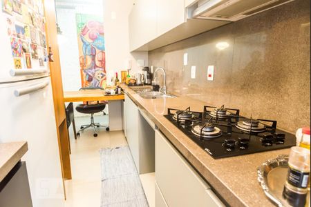 Cozinha de apartamento à venda com 1 quarto, 47m² em Petrópolis, Porto Alegre