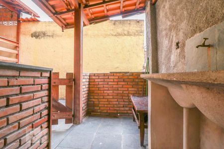 Casa à venda com 300m², 2 quartos e sem vaga Casa à venda com 300m², 2 quartos e sem vagaÁrea de Serviço