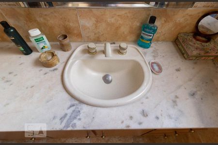 Apartamento à venda com 122m², 3 quartos e 1 vaga Apartamento à venda com 122m², 3 quartos e 1 vagaBanheiro - Suíte