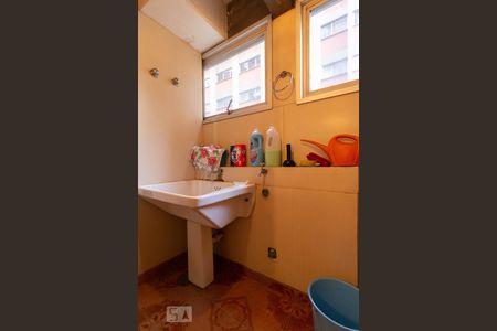 Apartamento à venda com 122m², 3 quartos e 1 vaga Apartamento à venda com 122m², 3 quartos e 1 vagaÁrea de Serviço