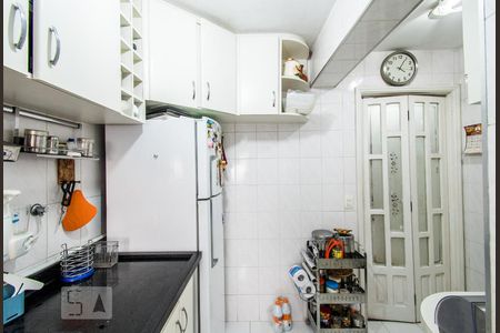 Apartamento à venda com 70m², 3 quartos e 2 vagasCozinha