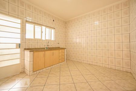 Casa à venda com 150m², 2 quartos e sem vaga Casa à venda com 150m², 2 quartos e sem vagaCozinha