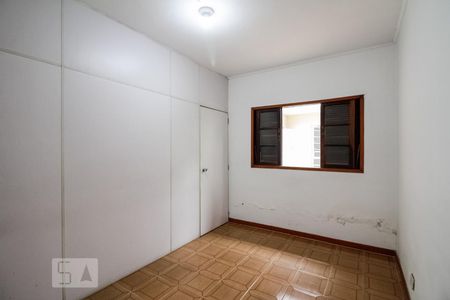 Casa para alugar com 130m², 3 quartos e 2 vagas Casa para alugar com 130m², 3 quartos e 2 vagasQuarto 2