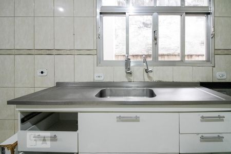 Casa para alugar com 130m², 3 quartos e 2 vagas Casa para alugar com 130m², 3 quartos e 2 vagasCozinha
