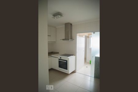 Apartamento à venda com 110m², 3 quartos e 2 vagas Apartamento à venda com 110m², 3 quartos e 2 vagasCozinha