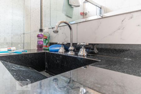 Casa à venda com 350m², 4 quartos e 2 vagas Casa à venda com 350m², 4 quartos e 2 vagasBanheiro Social - Detalhe