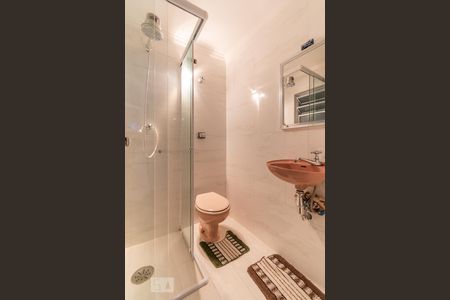 Casa à venda com 350m², 4 quartos e 2 vagas Casa à venda com 350m², 4 quartos e 2 vagasBanheiro - Salão