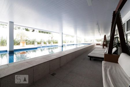 Studio para alugar com 54m², 1 quarto e 1 vagaPiscina