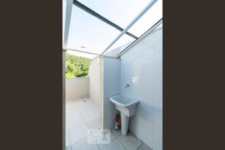 Apartamento à venda com 80m², 2 quartos e 1 vagaÁrea de Serviço