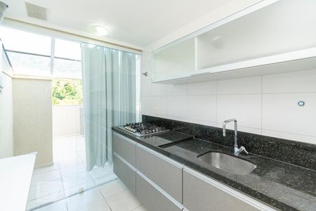 Apartamento à venda com 80m², 2 quartos e 1 vagaCozinha