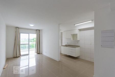 Sala de apartamento para alugar com 2 quartos, 73m² em Pechincha, Rio de Janeiro
