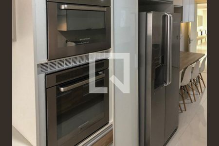 Apartamento à venda com 370m², 3 quartos e 4 vagas Apartamento à venda com 370m², 3 quartos e 4 vagasCozinha