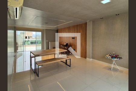 Apartamento à venda com 370m², 3 quartos e 4 vagas Apartamento à venda com 370m², 3 quartos e 4 vagasSala 2