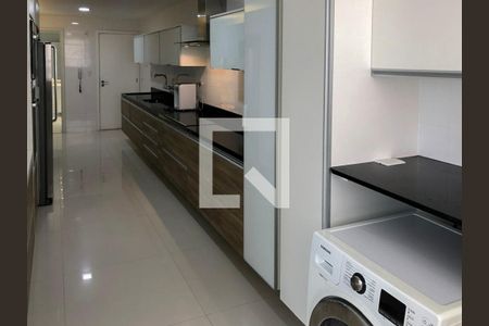 Apartamento à venda com 370m², 3 quartos e 4 vagas Apartamento à venda com 370m², 3 quartos e 4 vagasCozinha