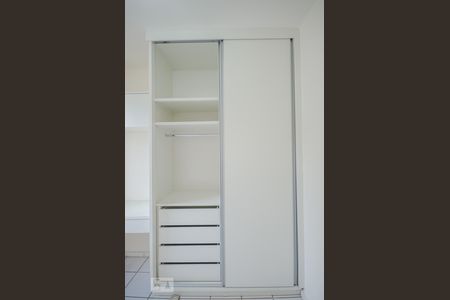 Apartamento à venda com 180m², 3 quartos e 2 vagasQUARTO 3