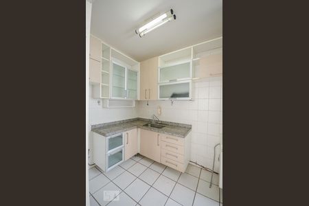 Apartamento à venda com 180m², 3 quartos e 2 vagasCOZINHA 