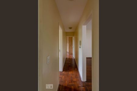 Corredor de apartamento para alugar com 3 quartos, 179m² em Sion, Belo Horizonte