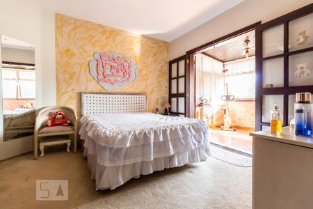 Casa de condomínio à venda com 340m², 3 quartos e 4 vagas Casa de condomínio à venda com 340m², 3 quartos e 4 vagasQuarto 2