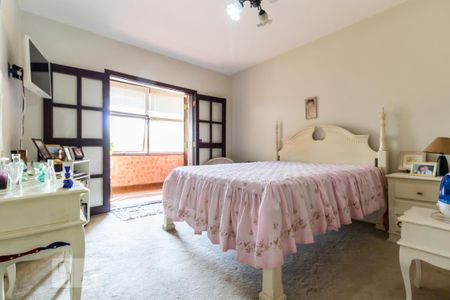 Suíte de casa de condomínio à venda com 3 quartos, 340m² em Alphaville, Barueri