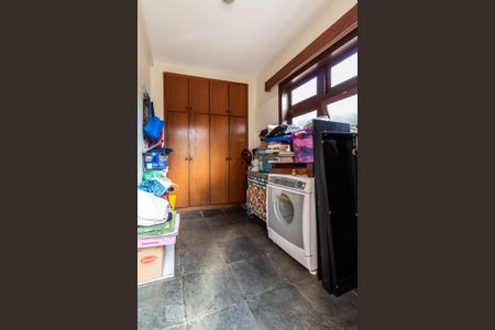 Casa de condomínio à venda com 340m², 3 quartos e 4 vagas