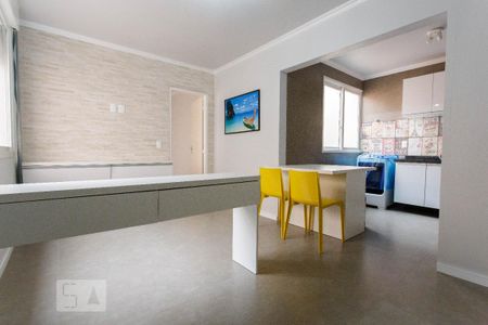 Sala de apartamento para alugar com 1 quarto, 41m² em Vila Jardim, Porto Alegre