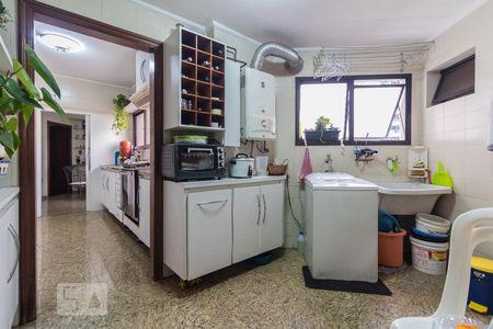Apartamento para alugar com 208m², 4 quartos e 3 vagasÁrea de Serviço