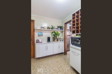 Apartamento para alugar com 208m², 4 quartos e 3 vagasÁrea de Serviço